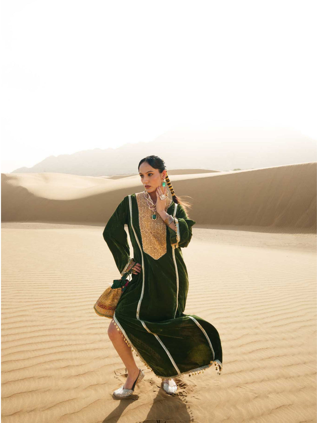 Riwaayat – Emerald Velvet Kaftan