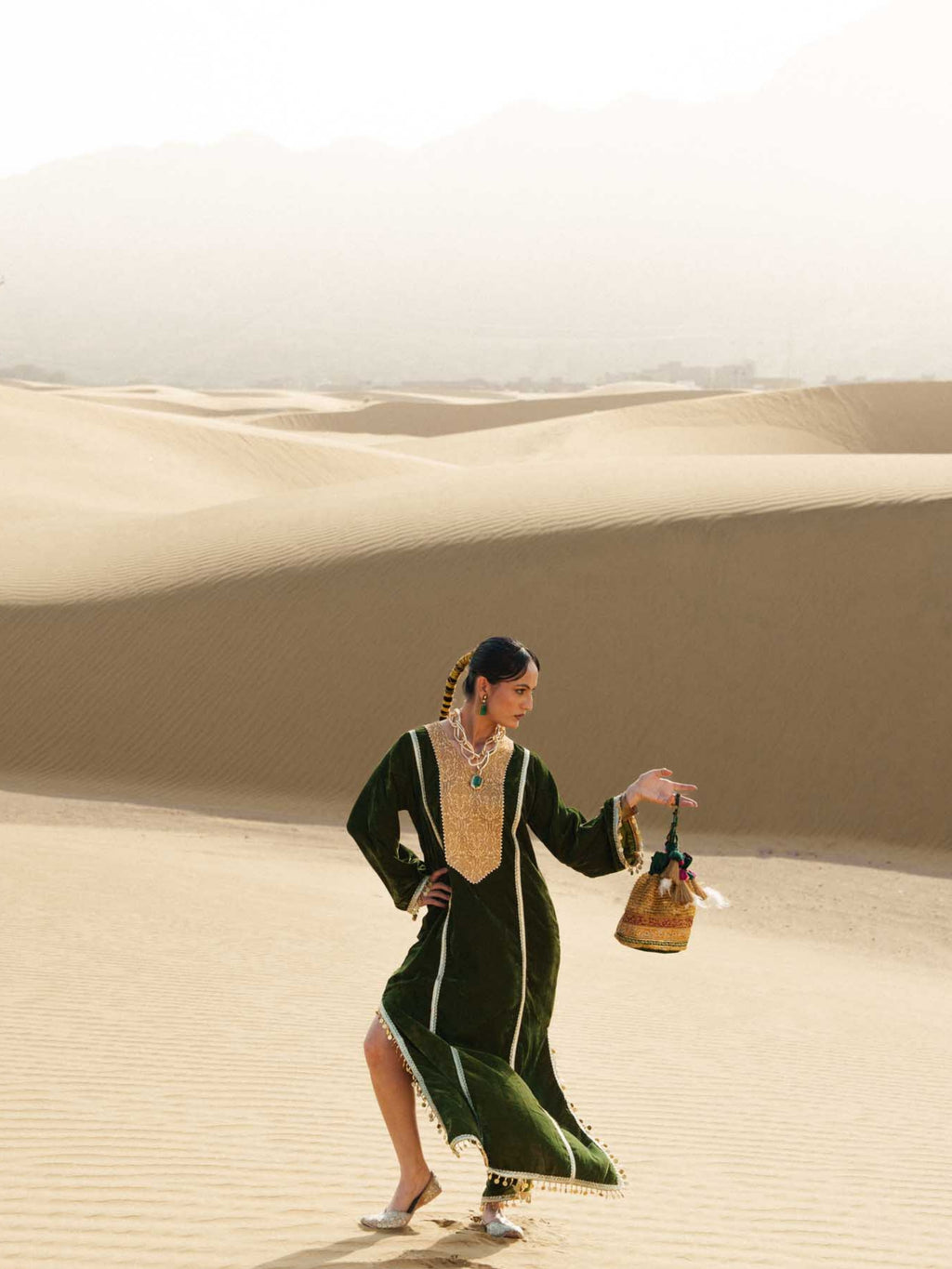 Riwaayat – Emerald Velvet Kaftan